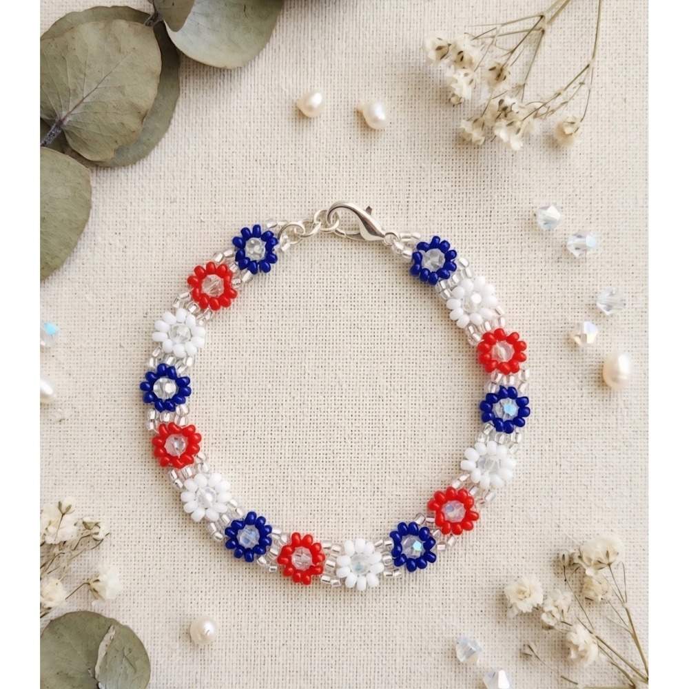 Elegant Women's Beaded Bracelet, Multicolor